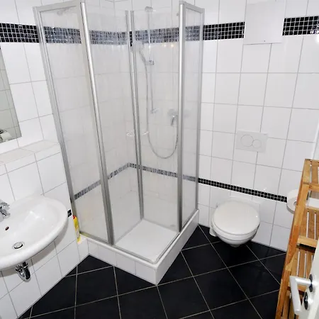 Brueckstrasse 28 Wohnung1 海利根港